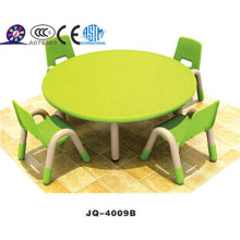 Table réglable en hauteur 2014 pour enfants